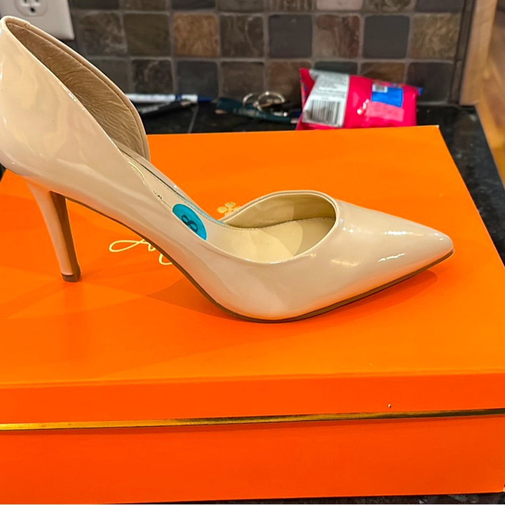 Jessica Simpson size8